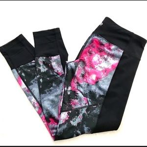 Reflex galaxy cosmic hot pink black leggings small